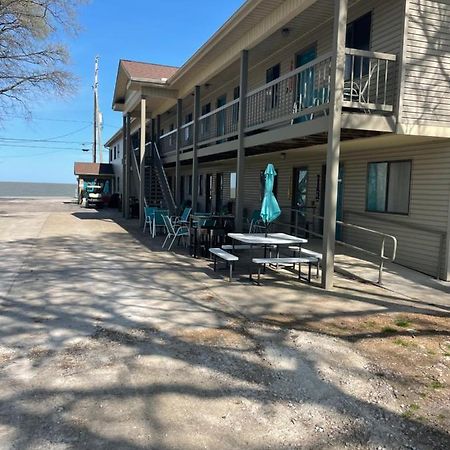 Lake Point Motel Marblehead Esterno foto
