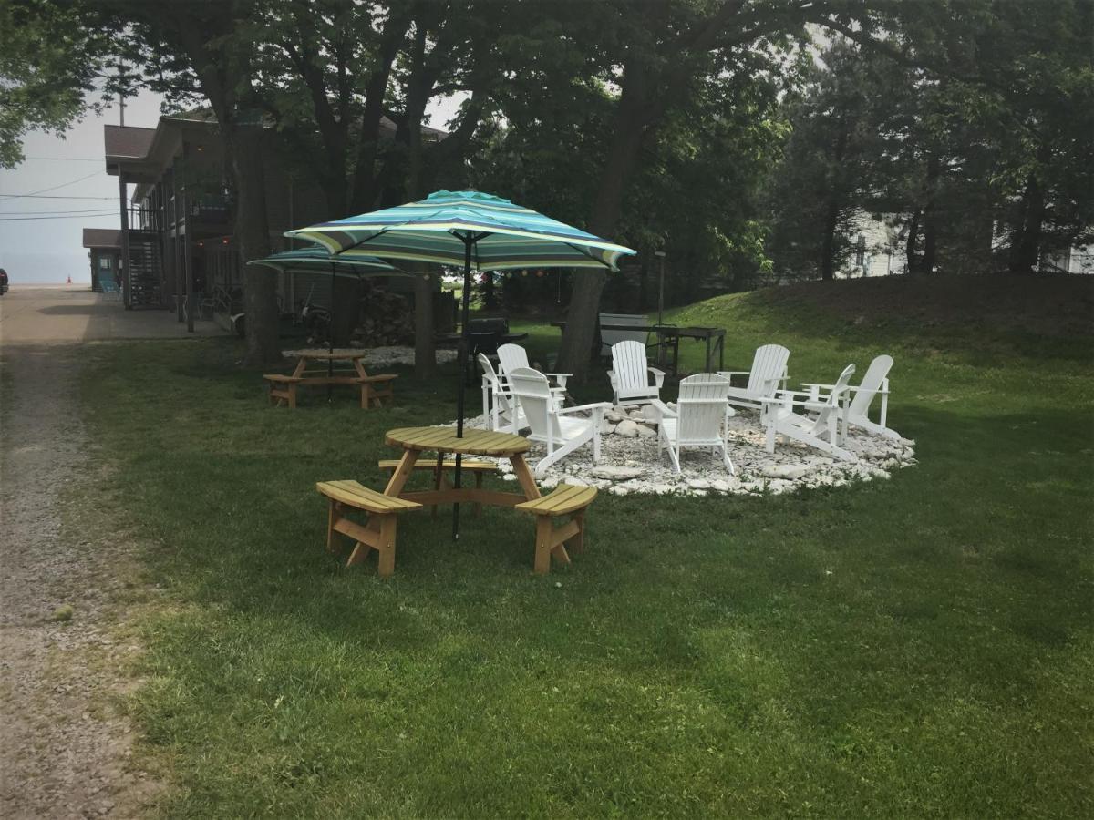 Lake Point Motel Marblehead Esterno foto