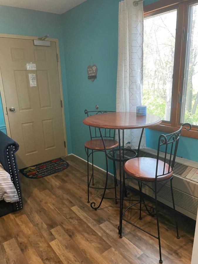 Lake Point Motel Marblehead Esterno foto