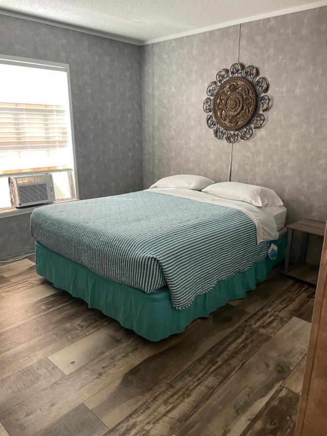 Lake Point Motel Marblehead Esterno foto